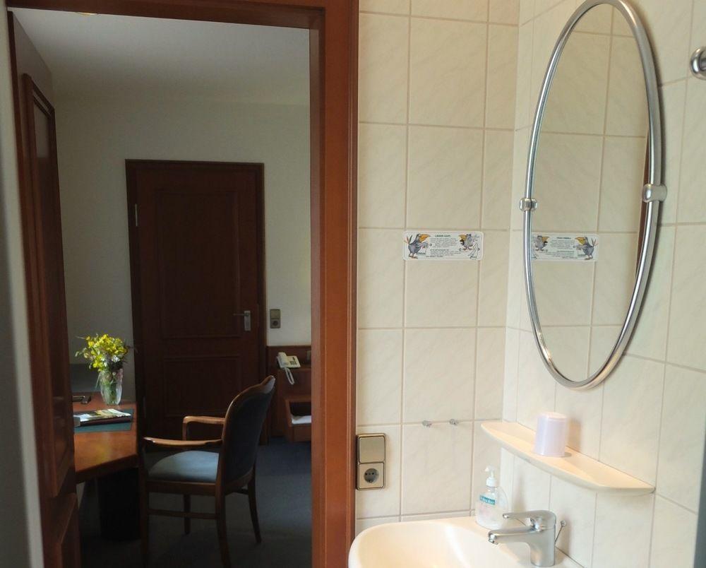Hotel Valsana Am Kurpark Бад Вилдбад Екстериор снимка