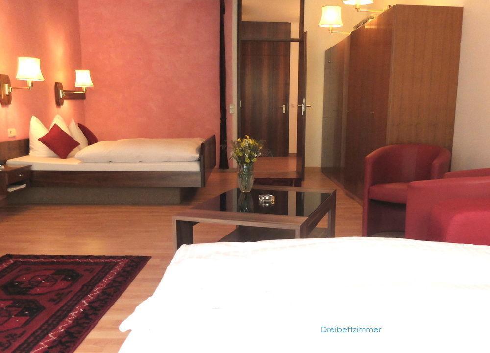 Hotel Valsana Am Kurpark Бад Вилдбад Екстериор снимка