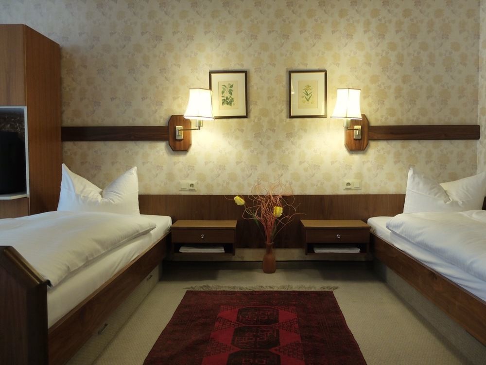 Hotel Valsana Am Kurpark Бад Вилдбад Екстериор снимка